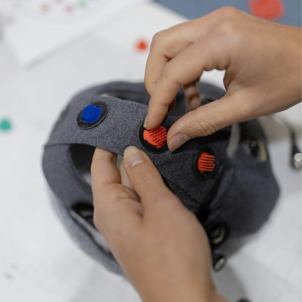 Cumulus EEG headset